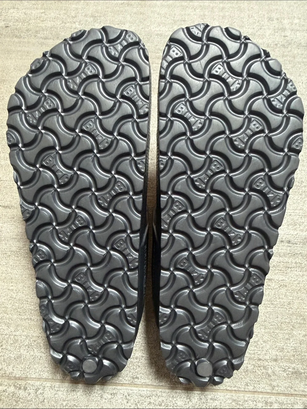 Birkenstock Kids Thong Sandals in Dark Gray
